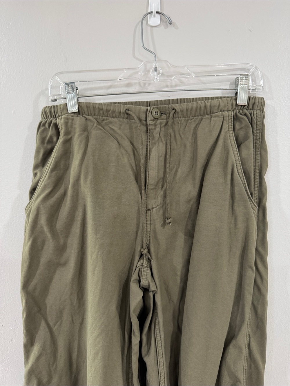 ARITZIA TNA Women’s Olive Cargo Drawstring Stunt parachute Pants gorpcore - Picture 3 of 7